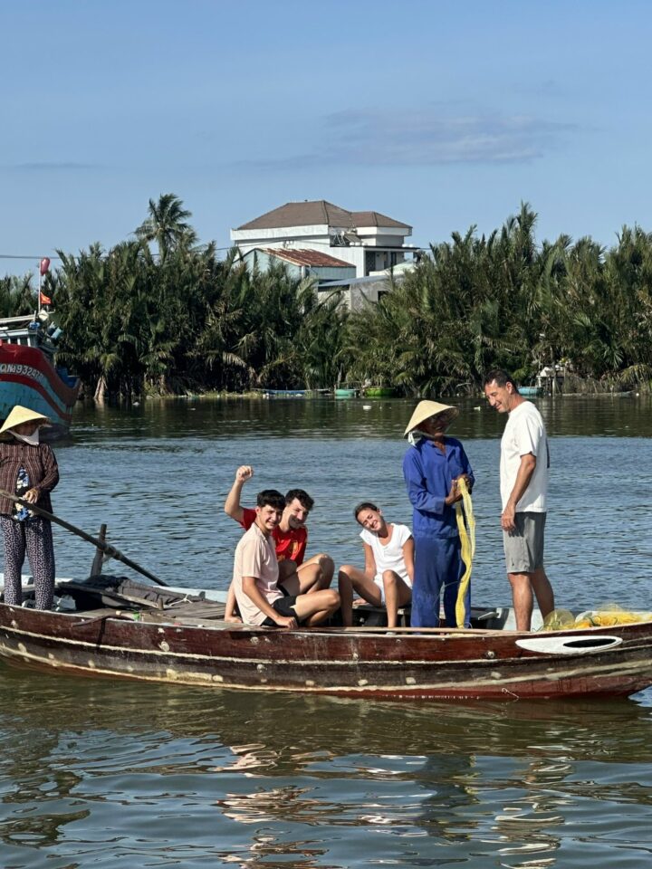 Private Hoi An Countryside Bike Tour, Craft Villages & Boat Ride